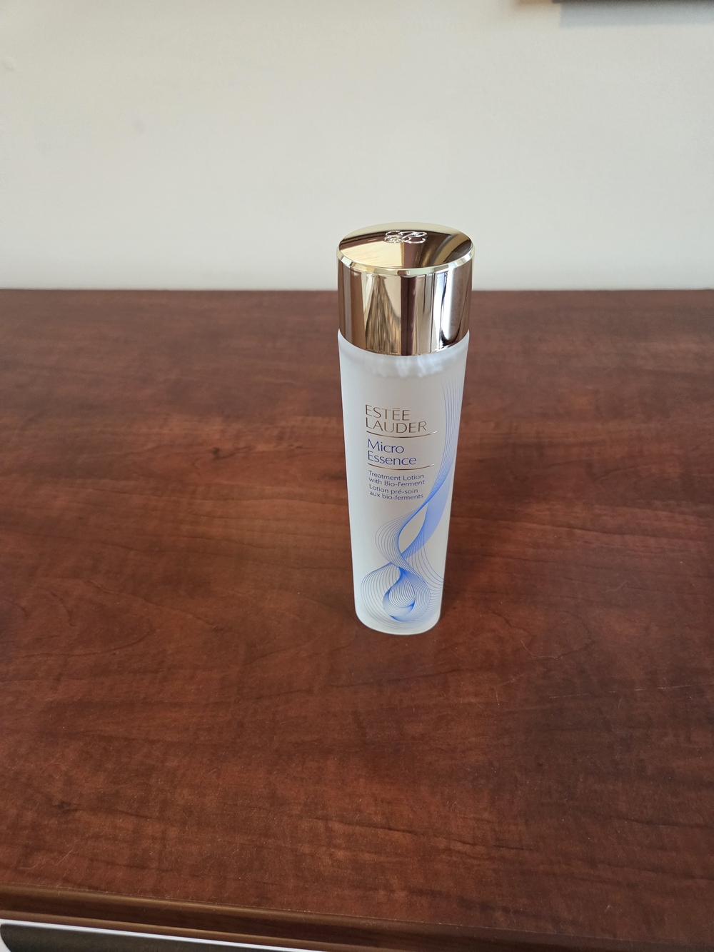 Estee Lauder Micro Essence Treatment Lotion — 6.7 Oz Brand New - Picture 4 of 4